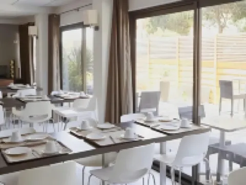 Hôtel le Collier Hotels in Antibes