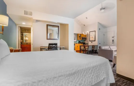 MainStay套房-聖路易斯-購物中心