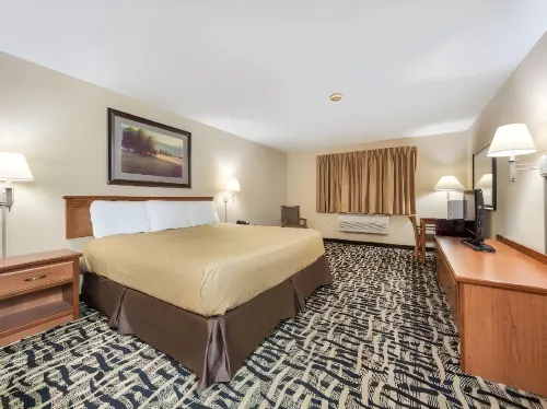 Super 8 by Wyndham Cozad