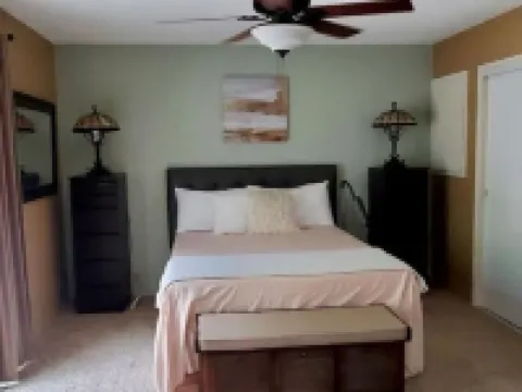 Million Dollar Views and Indoor Pool! ローン・パインのホテル