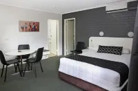 Cousins Motor Inn Các khách sạn ở Inverell