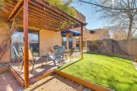 1 Mi to Unm: Convenient Albuquerque Townhome! - Condos