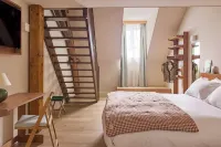 Alfred Hotels Beaune la Madeleine Hotels near Boutique Wine Market