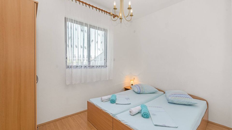 2 persons apartment with garden