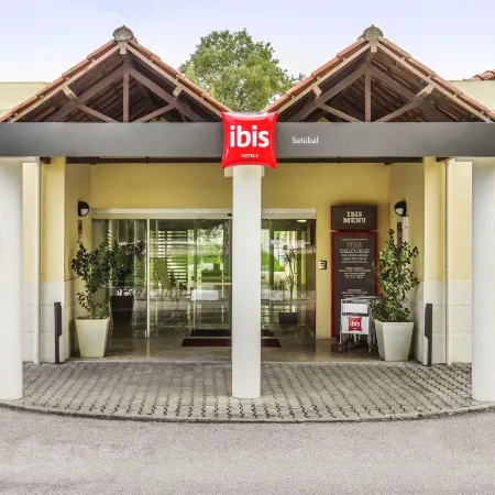 Ibis Setubal