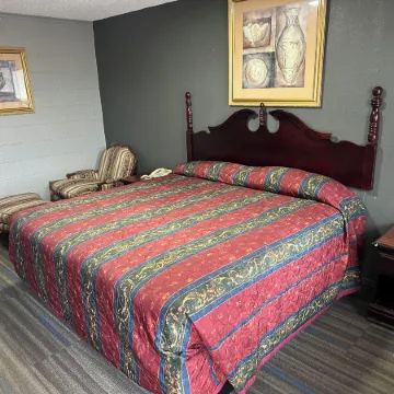Interstate Inn Express