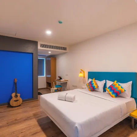 Gostops Bengaluru, Jayanagar - Private Rooms & Dorms Отели рядом с достопримечательностью «Торговый квартал Ганди-Базар»