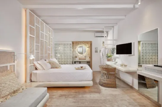 Petri Suites Santorini