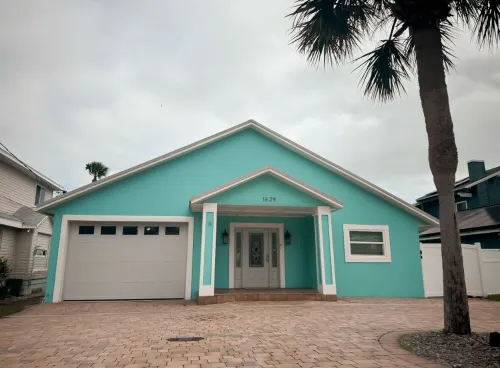 The Blue Chill - on the Intercostal Waterway, features a pool, hot tub & dock!