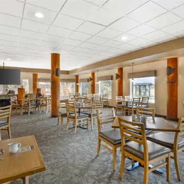 Best Western Plus Valemount Inn  Suites