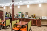 Quality Inn & Suites - breakfast