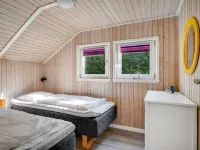 "Eisa" - 300m to the Fjord Hotels in Veslos