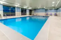 Holiday Inn Express & Suites MILWAUKEE – WEST ALLIS by IHG - piscine