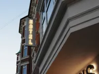 Hotel Hans Hotels near Amalienborg
