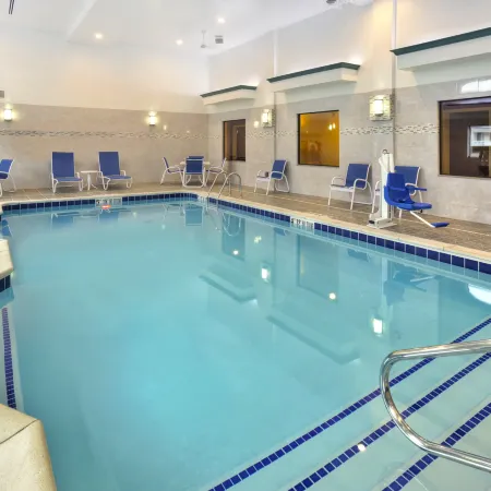 Holiday Inn Express & Suites FRANKENMUTH by IHG
