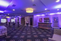 voco THE CLAIR CINCINNATI DOWNTOWN by IHG - Quầy bar