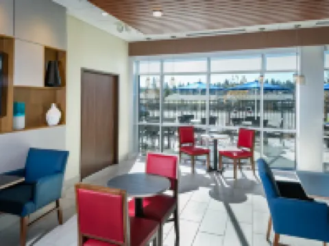 Holiday Inn Express & Suites BEND SOUTH by IHG Hotels in Bend