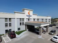 Comfort Inn Kearney I-80 - parking