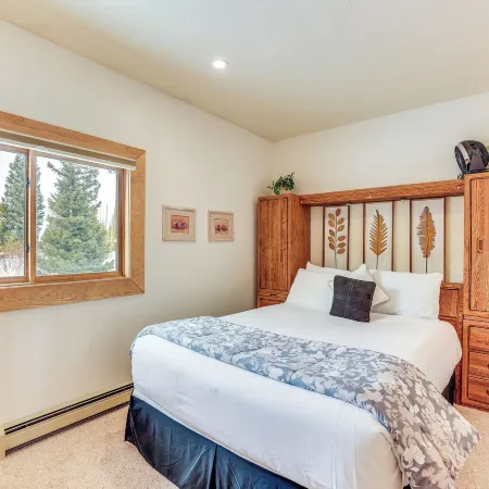 Mtn-View Gem w/ Community Perks in Silverthorne!