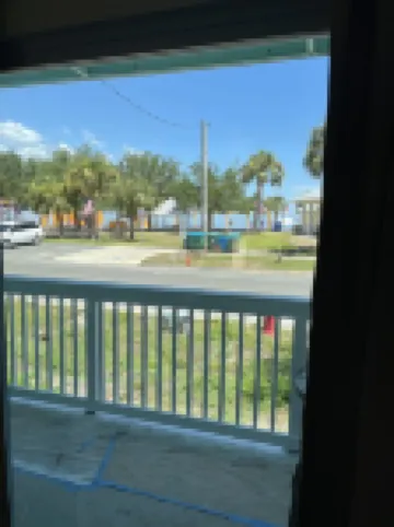 Charming Cedar Key Turtle Condo Gulf view with oversized balcony