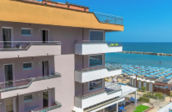 Hotel Cola Frontemare
