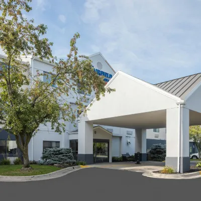Fairfield Inn & Suites Grand Rapids Hotels near Calvin College