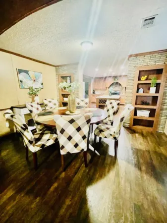 Game Room and Large Yard for Fun - Spacious Family Haven