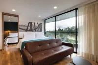 Hotel Lagoon Hotels in Retiro