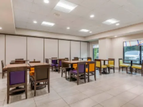 Comfort Inn & Suites Clemson - University Area Hotels in Clemson