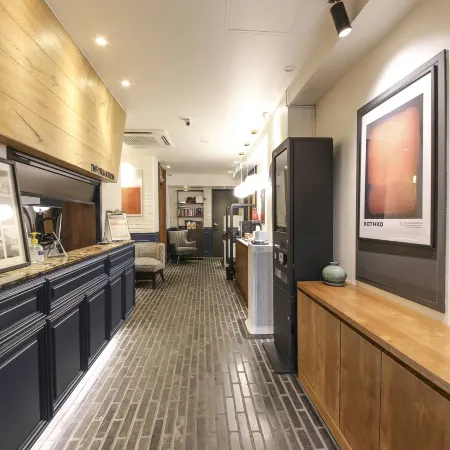 Brown Dot Hotel Daeyeon Отели рядом с достопримечательностью «Храм Посонса»
