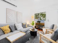Spacious 3-Bed House in Leafy Paddington