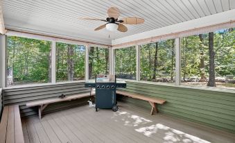 Gray Woodland Escape Golf, Pool & Cinema 5 Bedroom Home