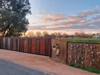 One Life Live It House " Fairy Light Room " Hotels in Buronga