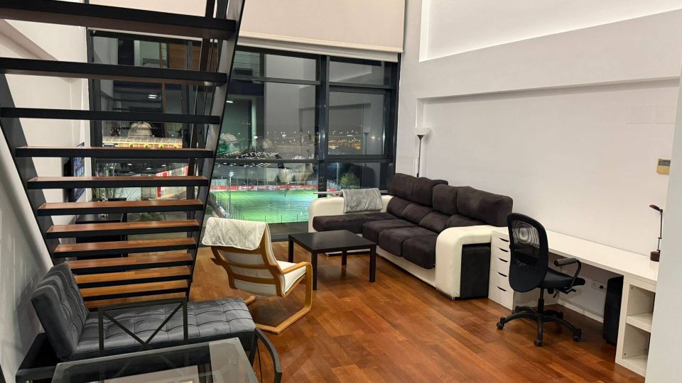 Charming Loft in San Sebastián de los Reyes with Padel Court and Pool