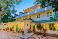 Istana Villa Mirissa - Villas