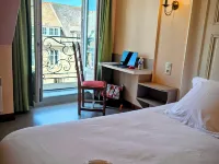 征服者 巴爾夫勒酒店