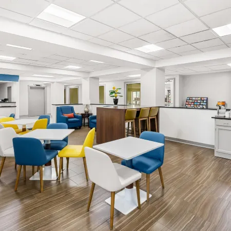 Comfort Inn East