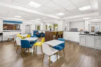 Comfort Inn East - 2-Star