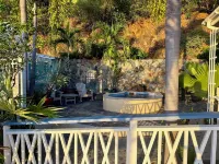 Artistically Designed Home with Huge Ocean Views, Small Dipping Pool and Hot Tub