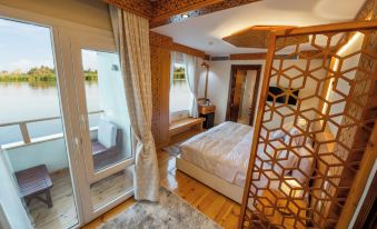 Azhar Dahabiya luxury suites