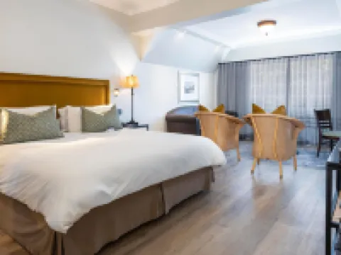 โรงแรม ANEW Hilton Pietermaritzburg โรงแรมในHowick