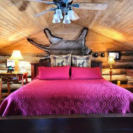 Iconic Log Cabin At The Yellowstone River Ranch