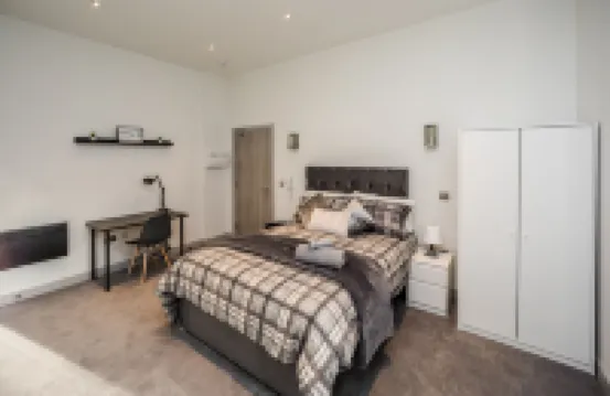 Exquisite Serviced Studio with Private Parking