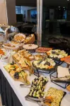 Monogram Park - breakfast