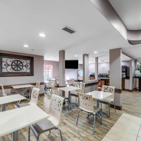Arroyo Pinion Hotel, Ascend Hotel Collection