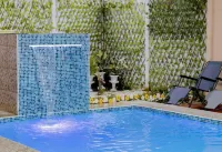Macaws Villa