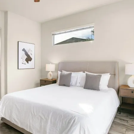 Landing Apartments Near Gateway Crossing