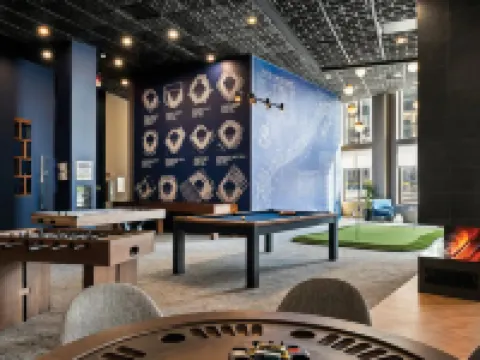 Designer 2BR | Gym, Parking Hotels in White Plains