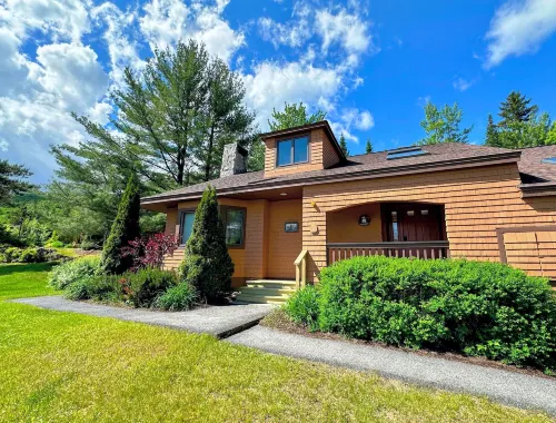 FC44 Renovated 3Bed/3Bath Forest Cottage - AC, Views, Yard, Fast Wifi. Walk to Skiing! - Wifi