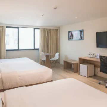 Unipark by Oro Verde Hotels Hotels near Las Penas